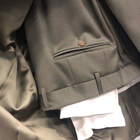 ***SOLD*** on another app Canali suit olive 56L - Picture 7 of 7